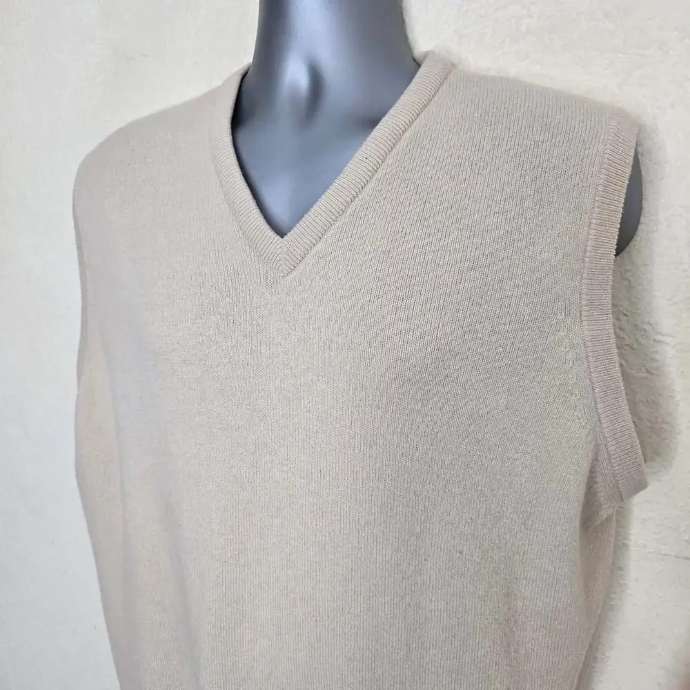 Pure Lambswool V-Neck Sweater Vest Made in Scotland Beige Large